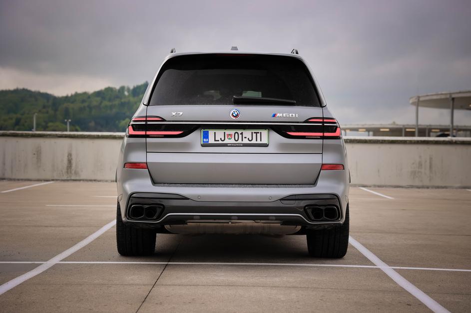 BMW X7 M60
