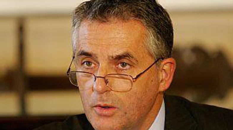 "Gantar je politična marioneta in najslabši župan, kar jih je Piran kdaj imel," 