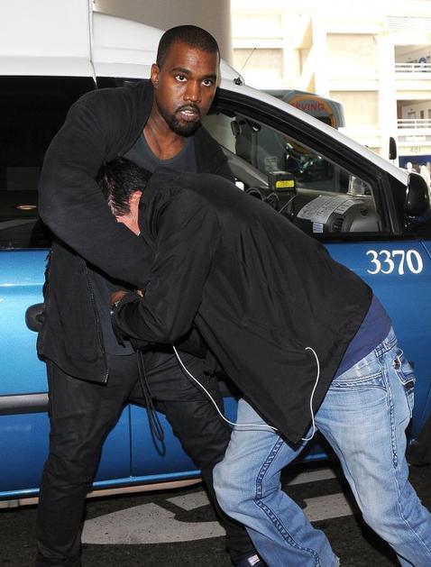 Kanye West pretepel paparaca.