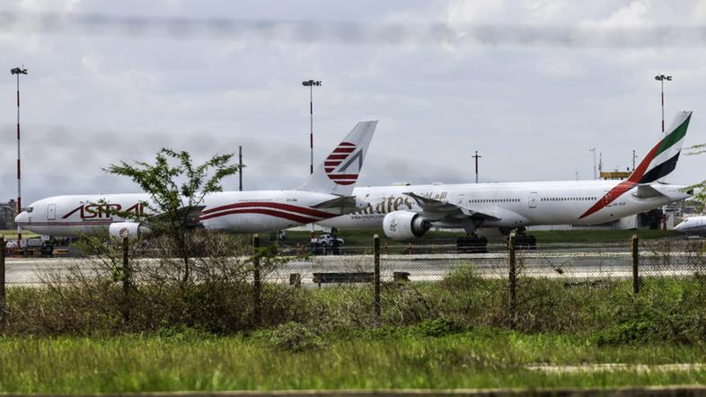 letalo letališče potniki