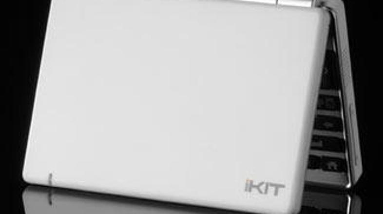 iKit tehta samo 113 gramov.