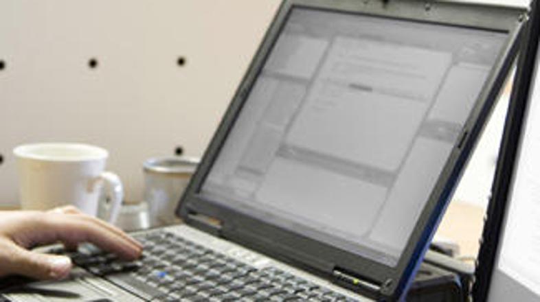 Poleg domačega kriminala zaskrbljenost narašča tudi zaradi hekerskih skupin, ki 