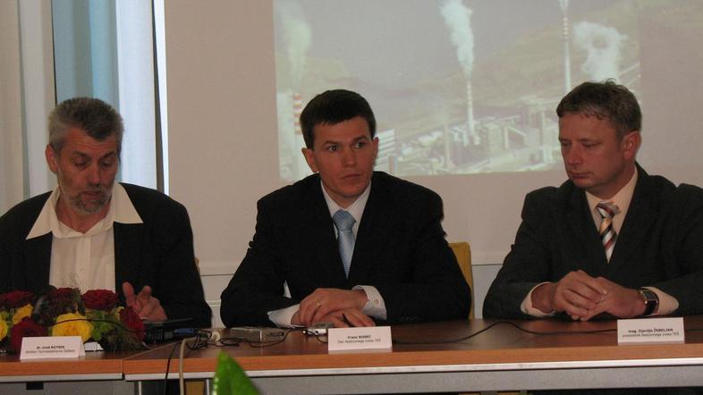 Rosec (na fotografiji desno) sodišče že drugič poziva, naj izda začasno odredbo.