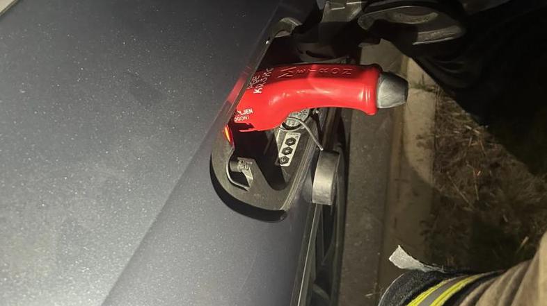 Servisni vtič za gasilce, Metron