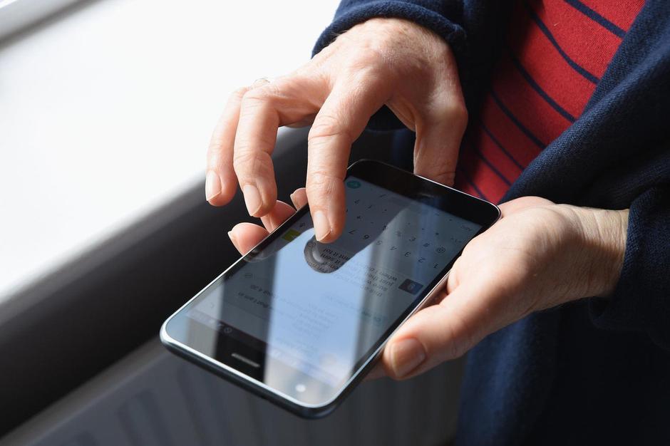 mobilni telefon pametni telefon telefon | Avtor: Profimedia