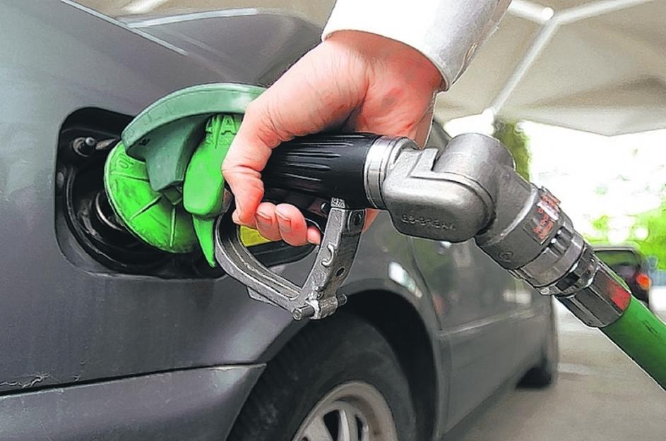 tzfinancnapriloga 11.09.2007, bencin, nalivanje bencina, euro super 95, crpalka,