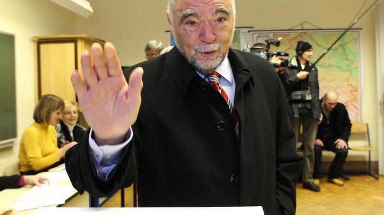 "Če boste prihajali s policisti na mejo na Muri, vas bodo naši prostovoljni gasi