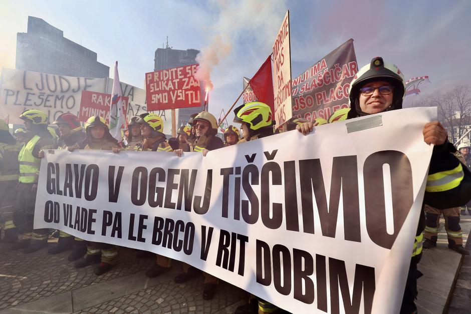 protestni shod poklicnih gasilcev | Avtor: Saša Despot