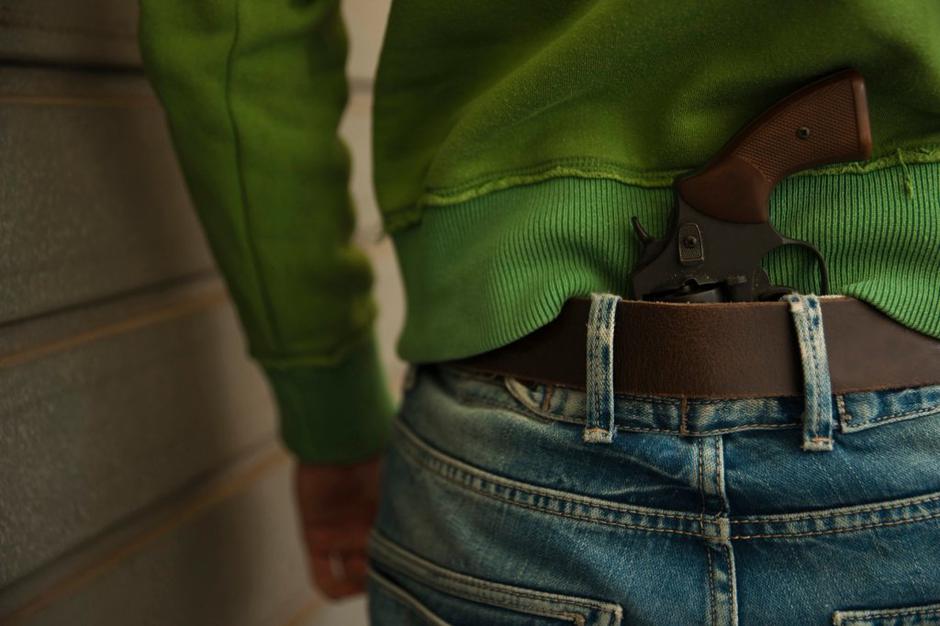 pištola, orožje, pas, | Avtor: Profimedias