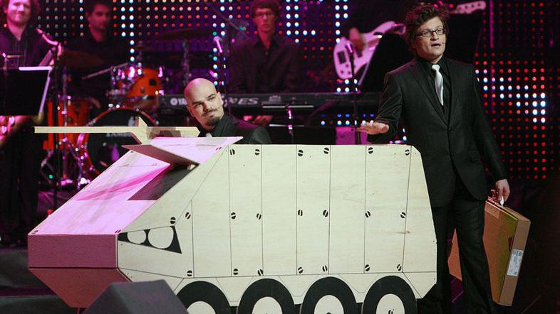 Lani sta viktorje vodila zabavna Slon in Sadež. (Foto: Boštjan Tacol)