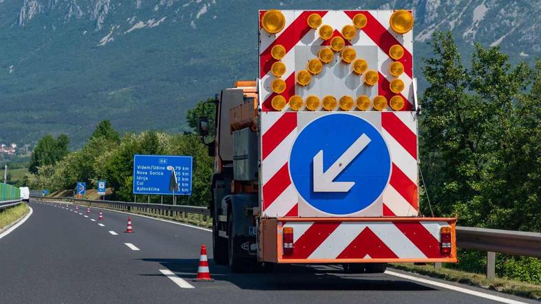 Dela na avtocesti, dars, prenova, delo, obnova, avtocesta