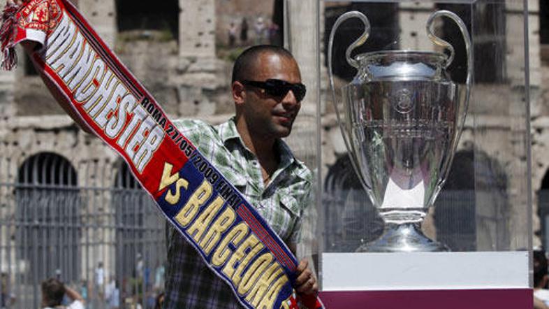 Pokal, ki ga prejme zmagovalec Lige prvakov, je prehoden.