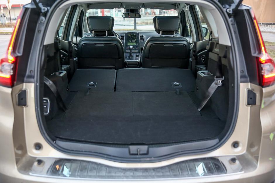 Renault grand scenic | Avtor: Saša Despot