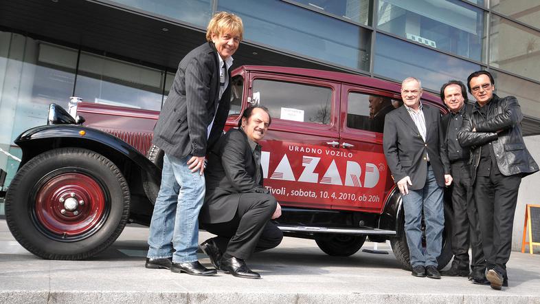 Hazardi bodo 10. aprila nastopili v Tivoliju, na odru pa bodo gostili tudi zased