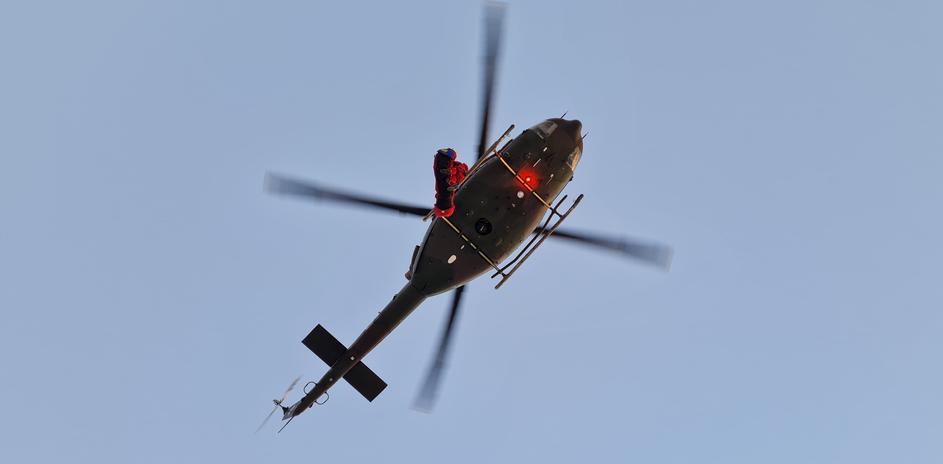 Vojaški helikopter, reševanje v gorah