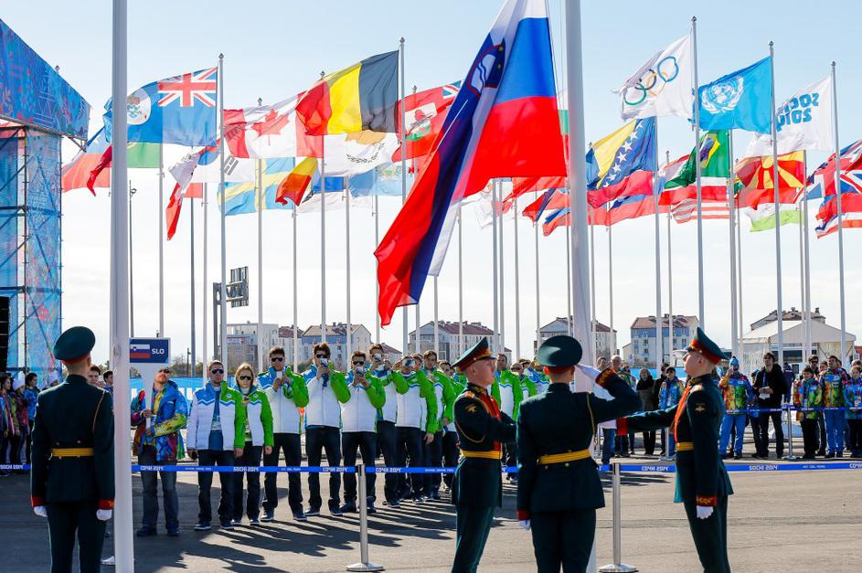 Soči dvig slovenske zastave v olimpijski vasi