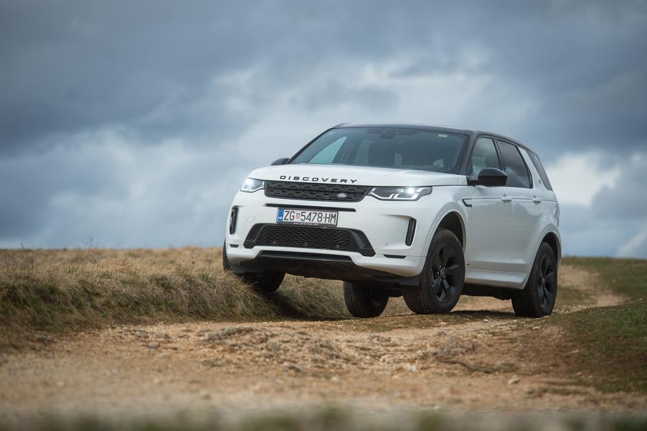 Land Rover Discovery Sport S | Avtor: Anže Petkovšek