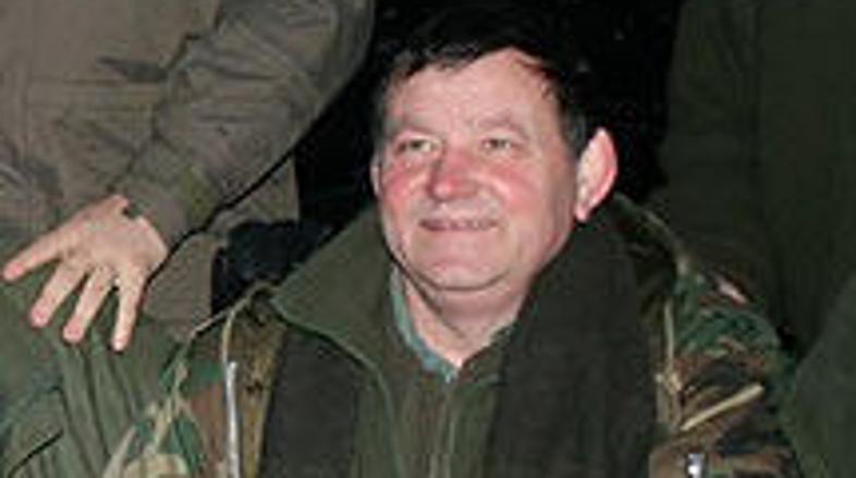 Oblast je najprej skušala dokazati nepristnost fotografij, a ji ni uspelo.