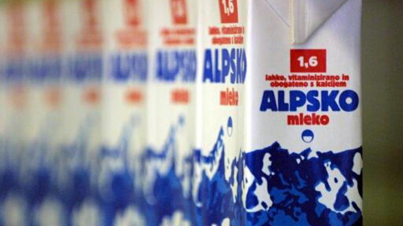 Mlekarne naj bi se dogovorile o skupnem povišanju cen mleka in mlečnih izdelkov.