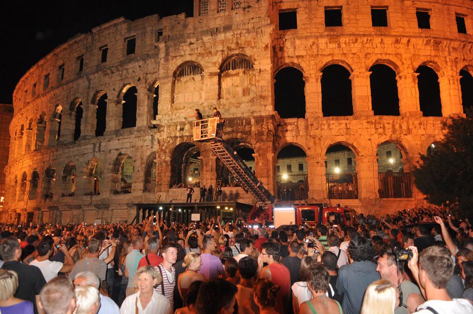 Gibonni blestel v puljski Areni