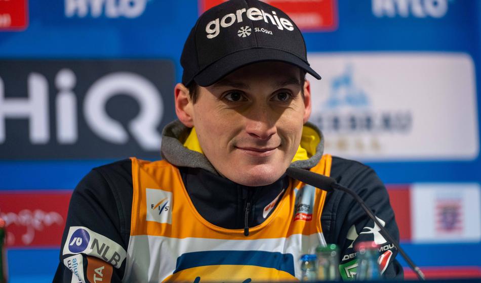 Pritožba Slovenije: Fis sprejel odločitev, odzval se je SZS