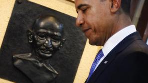 V Mumbaju si je Obama ogledal tudi hišo, v kateri je živel oče indijske neodvisn