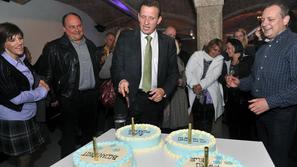 Župan Bojan Šrot se je nadejal, da bo v mestnem svetu sedelo kar deset svetnikov