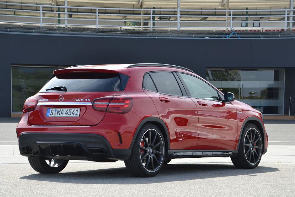 Mercedes-Benz GLA | Avtor: Gregor Prebil