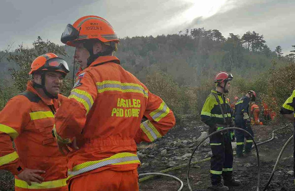 Požar na Krasu, gasilci | Avtor: Civilna zaščita