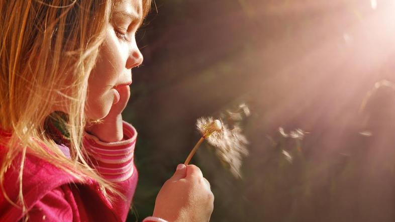 Babi in dedi ji pustita več svobode. (Foto: Shutterstock)