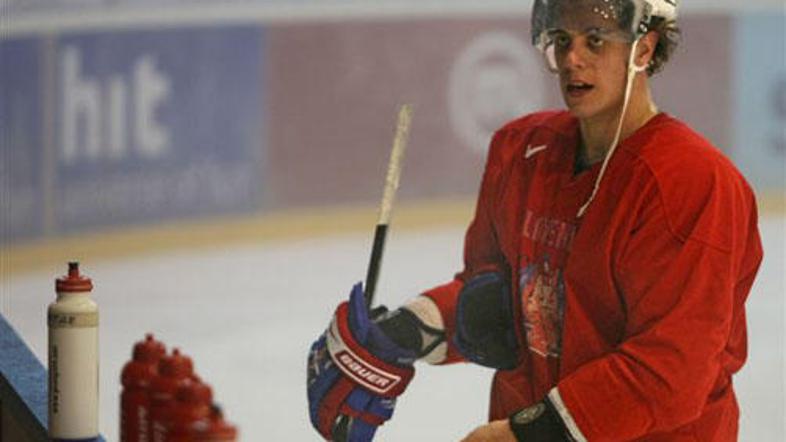 kopitar3_sad_spo_110408_main