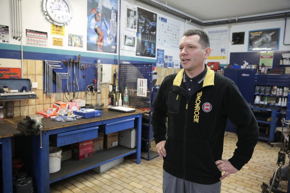 Mehanik leta Primož Rožnik | Avtor: Saša Despot