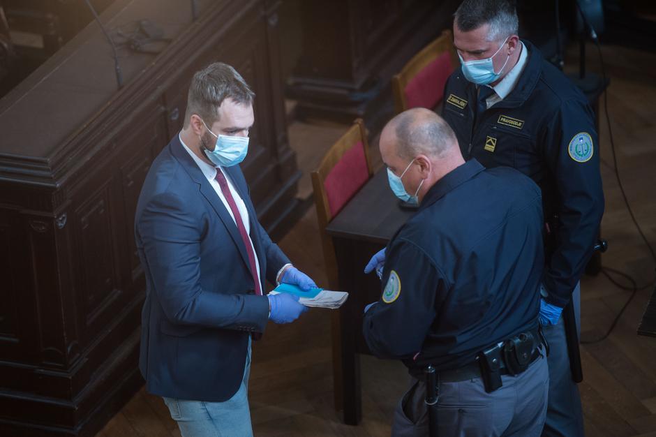 afera odrezana roka | Avtor: Anže Petkovšek