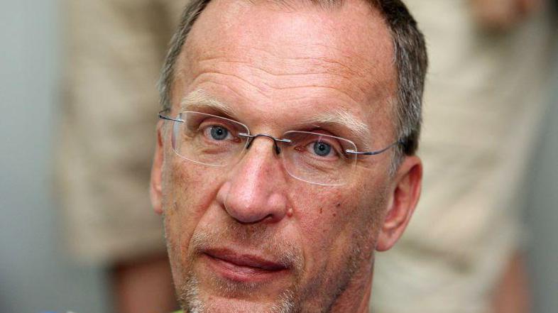 Srdjan Djordjevič za Jernejo Perc pravi, da je imela zelo visoke moralne norme. 