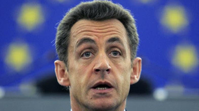 Francoskemu predsedniku bodo povrnili le tretjino denarja, ki ga je porabil za l