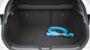 Mazda MX-30, električni avto, polnilni kabel