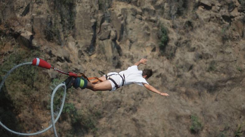 Bungee jumping