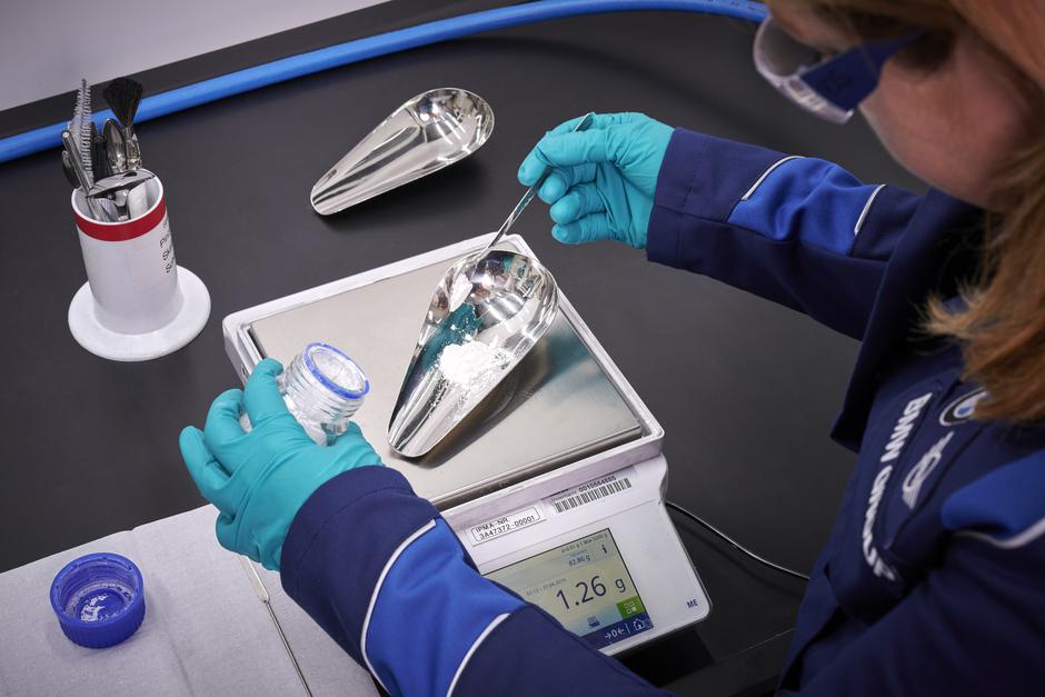 BMW kompetenčni center za razvoj baterij Munchen baterije električni avto | Avtor: BMW