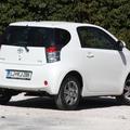 IQ je prvi pravi konkurent Smartovemu fortwo. Od slednjega naj bi ponujal več ud