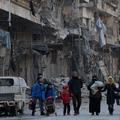Ljudje zapuščajo Alep