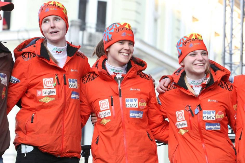 Kongresni trg sprejem smučarjev Smučarska zveza Slovenije