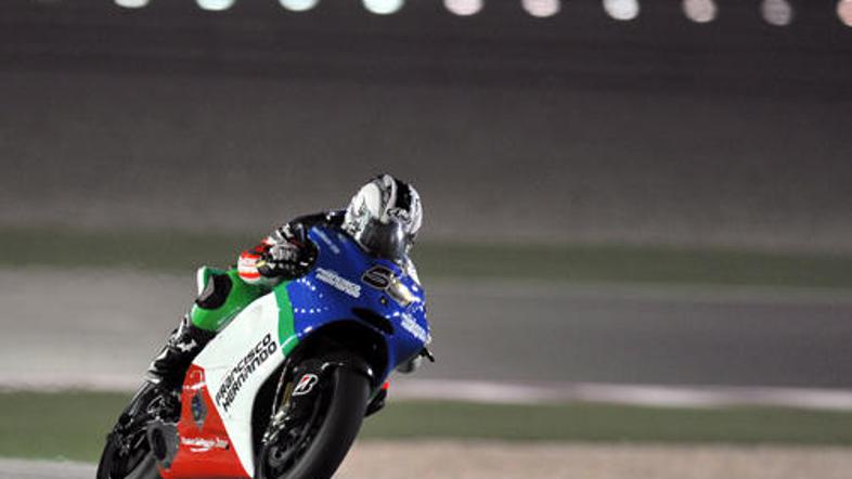 Sete Gibernau je nastop v Franciji končal z zlomljeno ključnico.