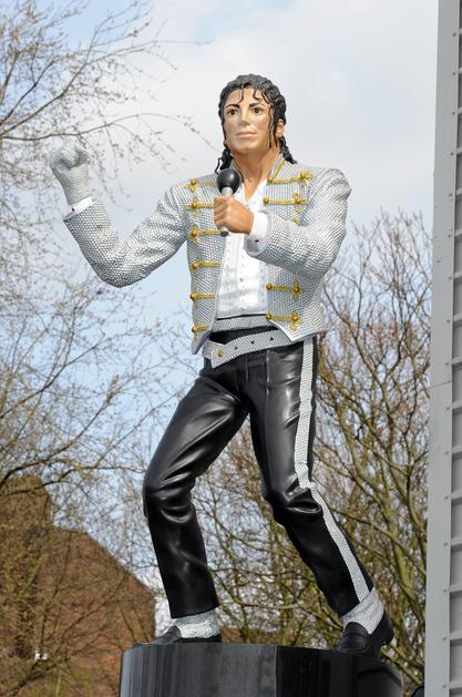Mohamed Al Fayed, Michael Jackson, spomenik