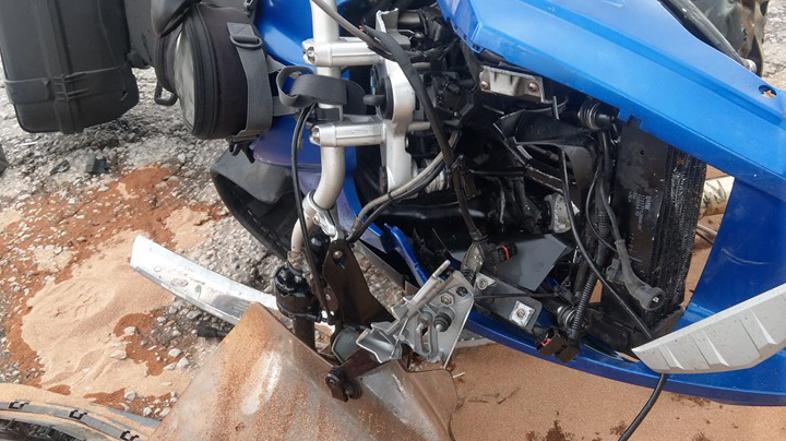 Prometna nesreča, trčenje avtomobila in motorista