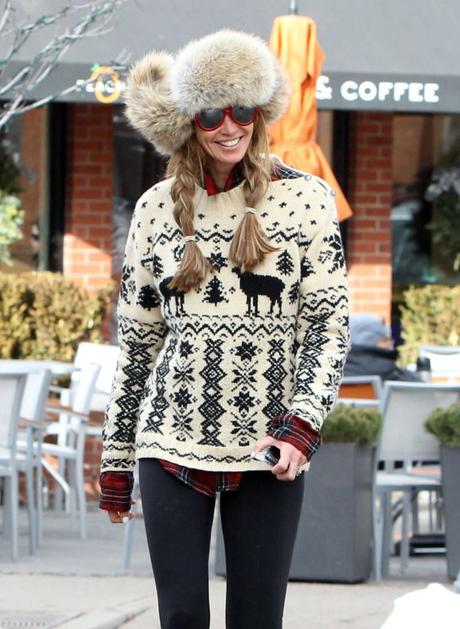 božični pulover božič Elle Macpherson