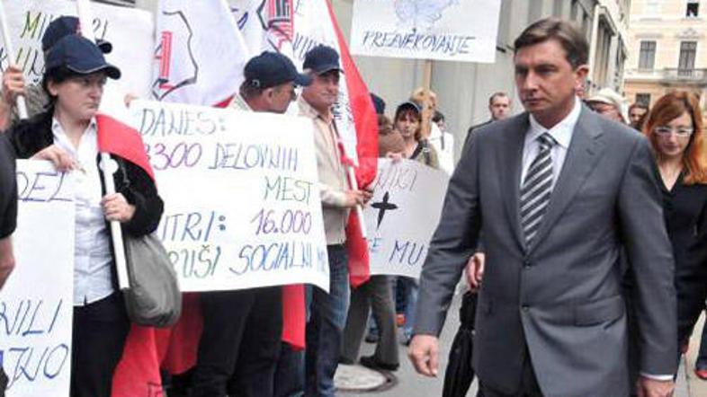 Delavci so prejšnji teden na svoj položaj opozarjali pred vlado.