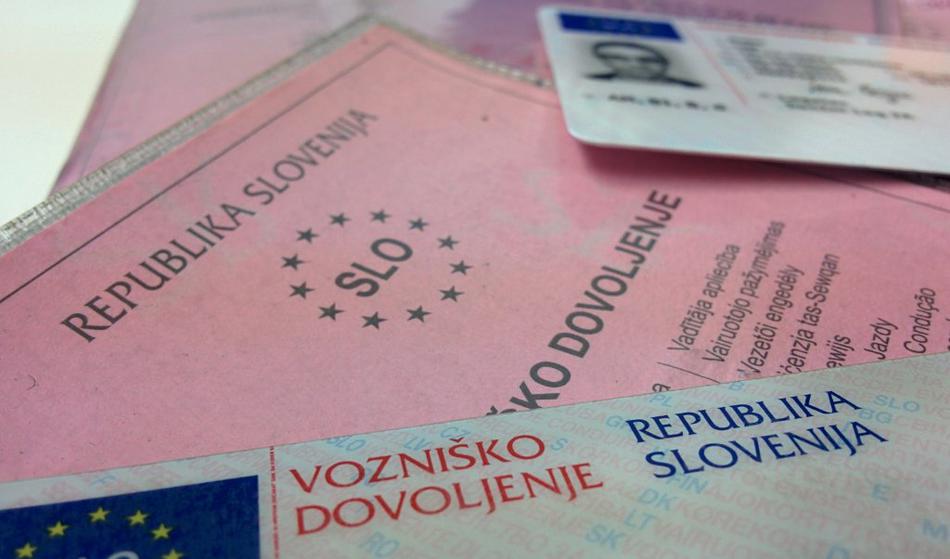 Prihaja velika sprememba pri vozniških dovoljenjih