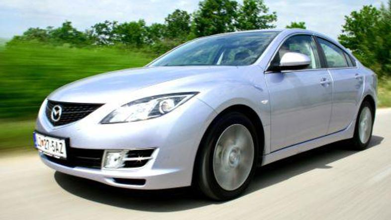 Oblikovno gre pri novi mazdi 6 za zelo dovršen izdelek, ki se poleg športnosti z