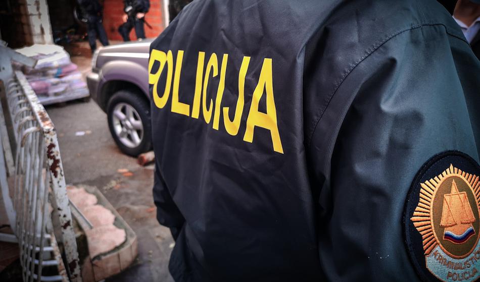 NPU pri Slovencu zasegel večjo količino drog, tudi žele bombone in elektronske cigarete s THC