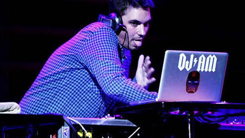 Goldstein je umrl zaradi prevelikega odmerka mamil in zdravil.